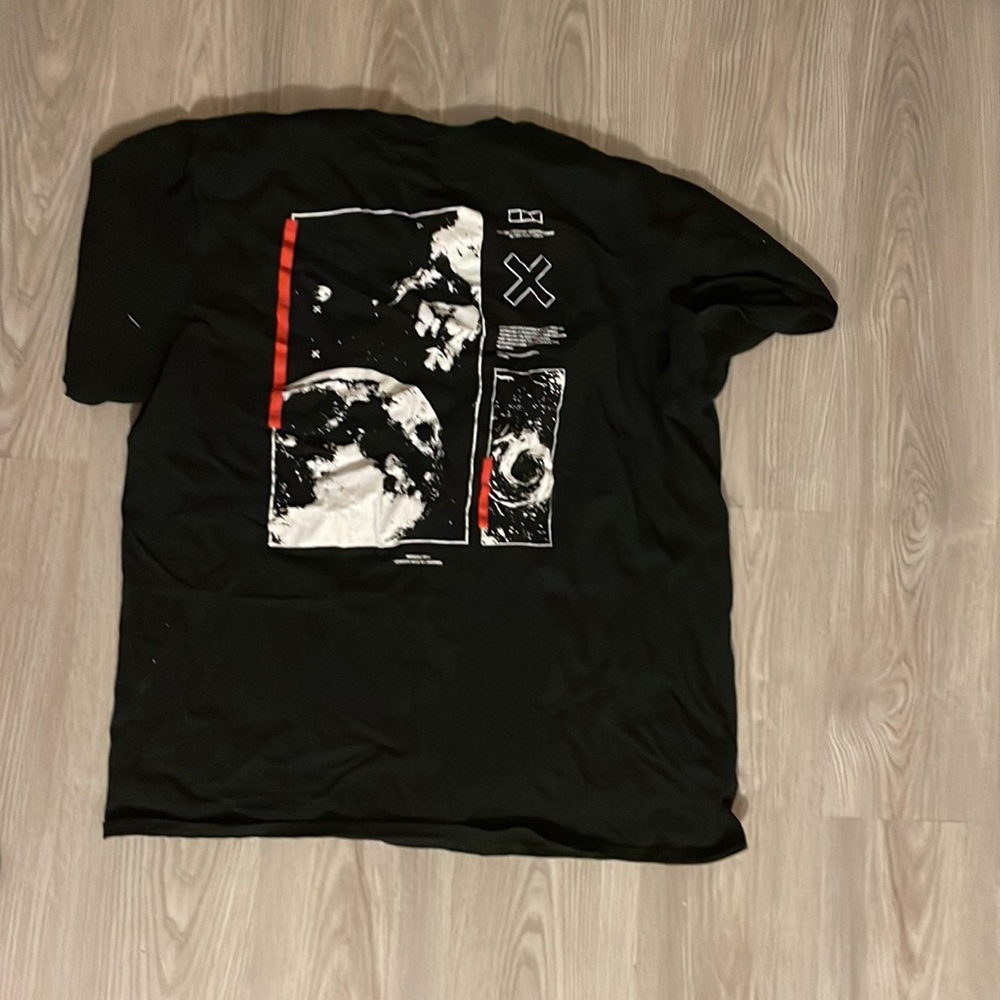 Oversized space tee